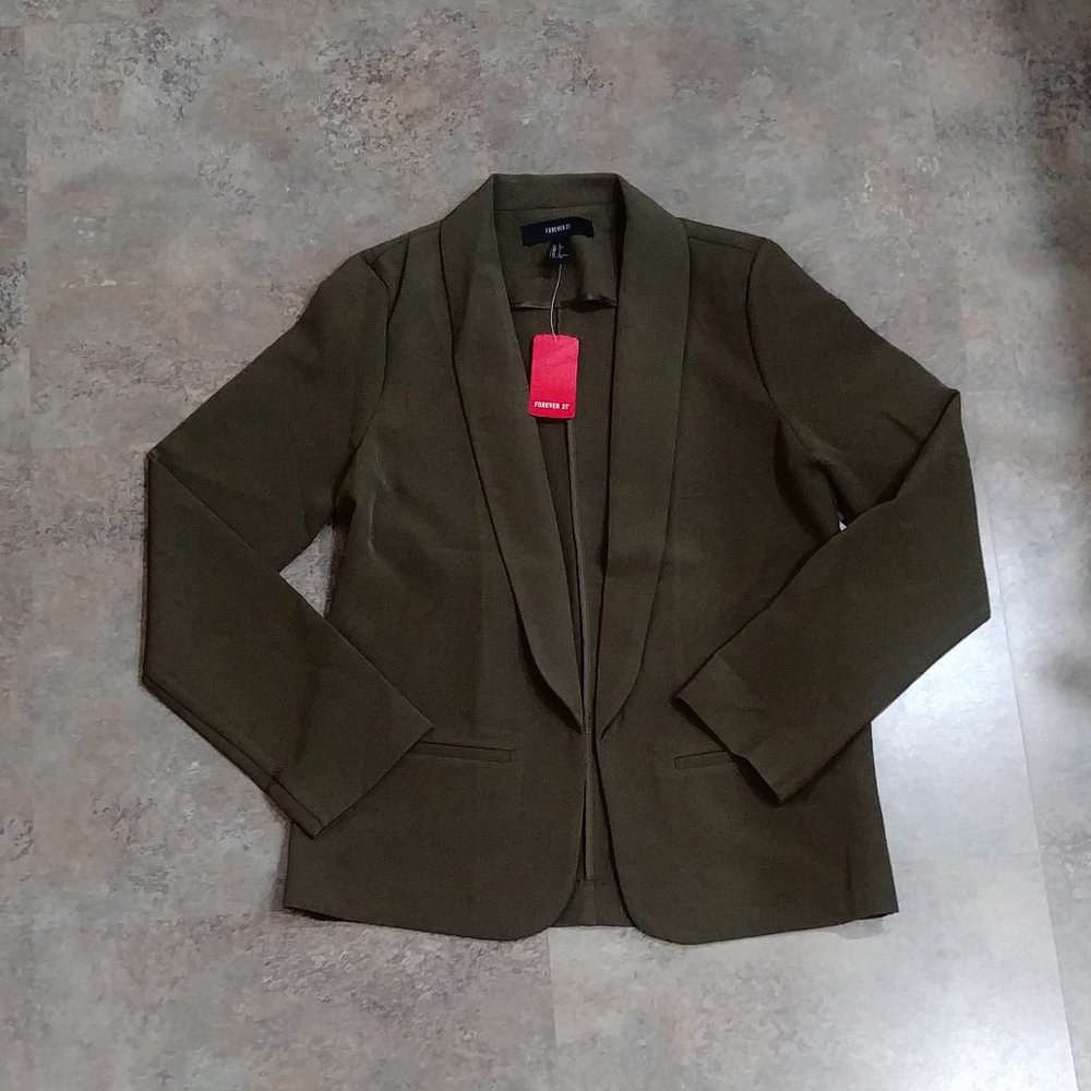 Olive boxy blazer NWT
